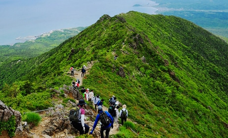 写真：アポイ岳